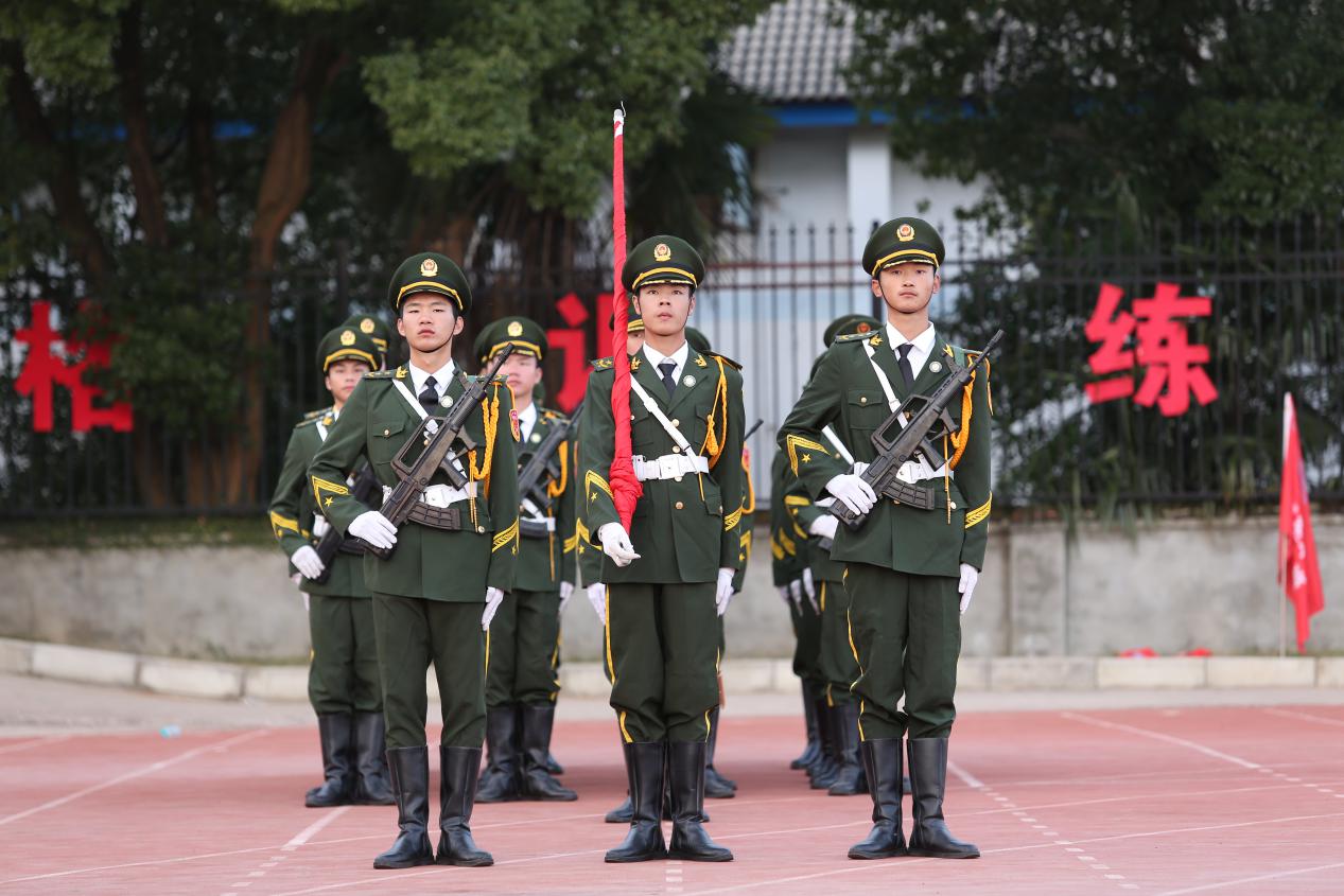 不忘初心砥礪行,同心共筑強校夢—南昌向遠(yuǎn)軌道技術(shù)學(xué)校舉辦十周年慶典活動