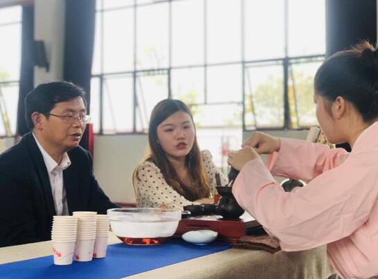 南昌向遠軌道技術(shù)學校舉行首屆“全民飲茶日”活動